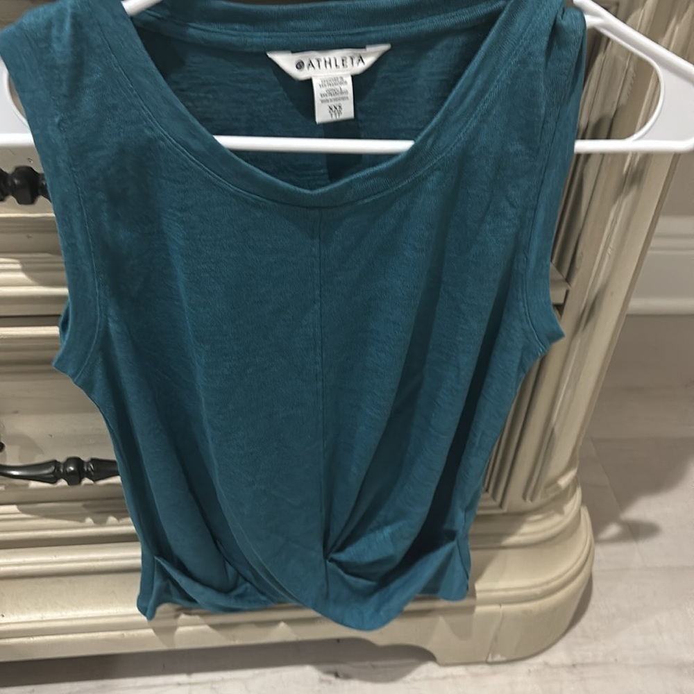 Athleta top in greenish blue color